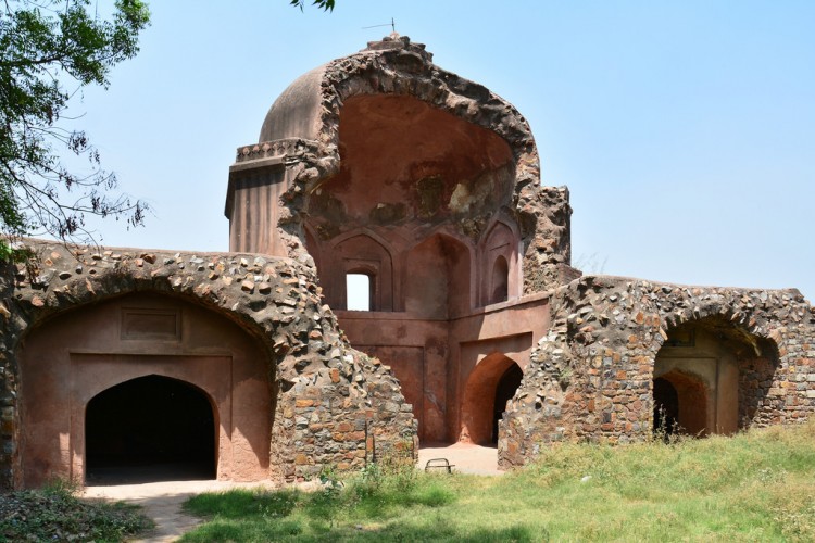 Did You Ever Notice These Monuments In Delhi?