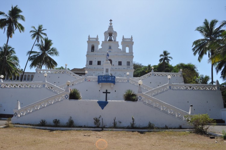 3 Historical Churches To Explore With Goa Family Packages